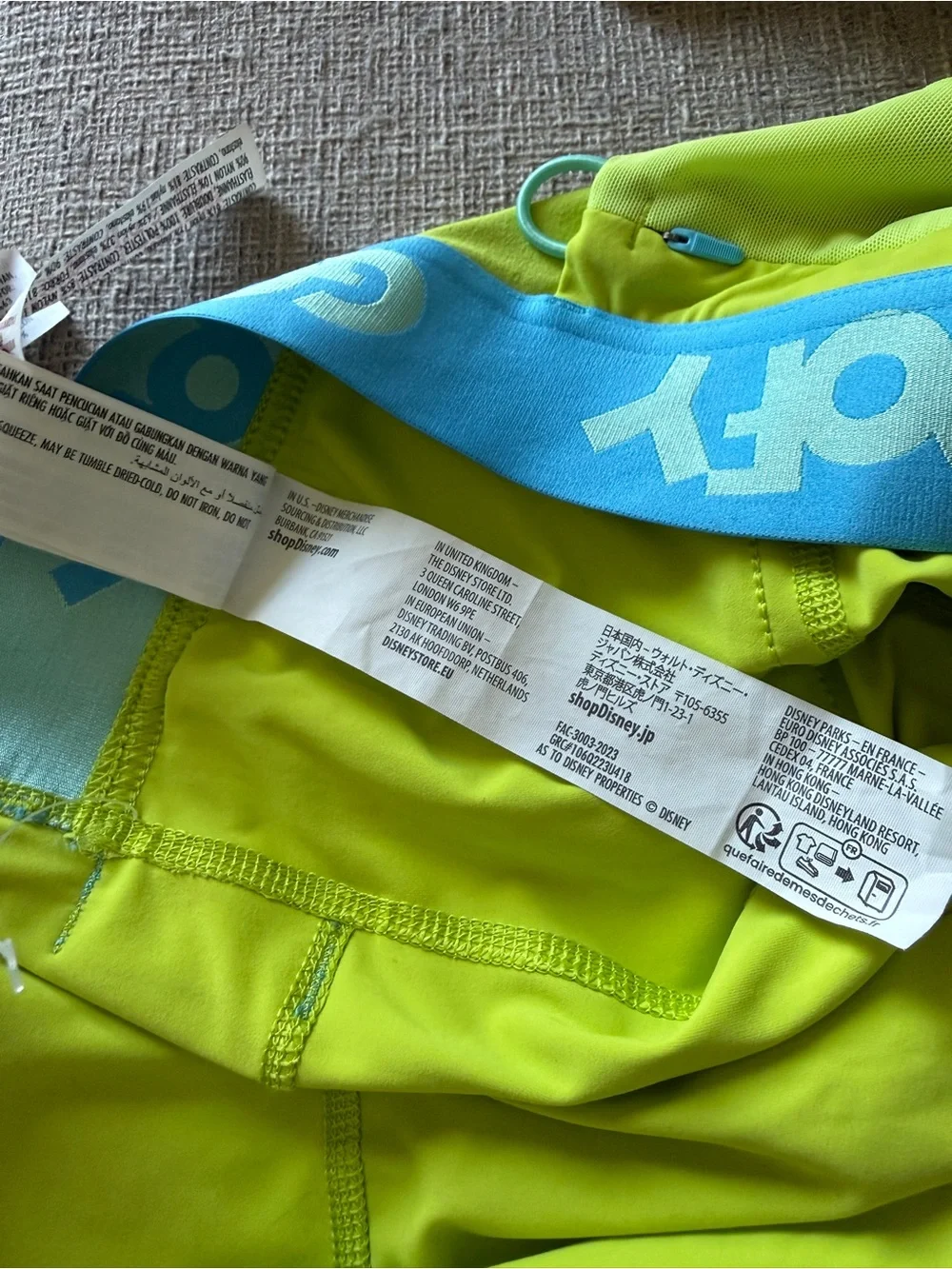 Disney x Outdoor Voices running biking shorts neon green XXL